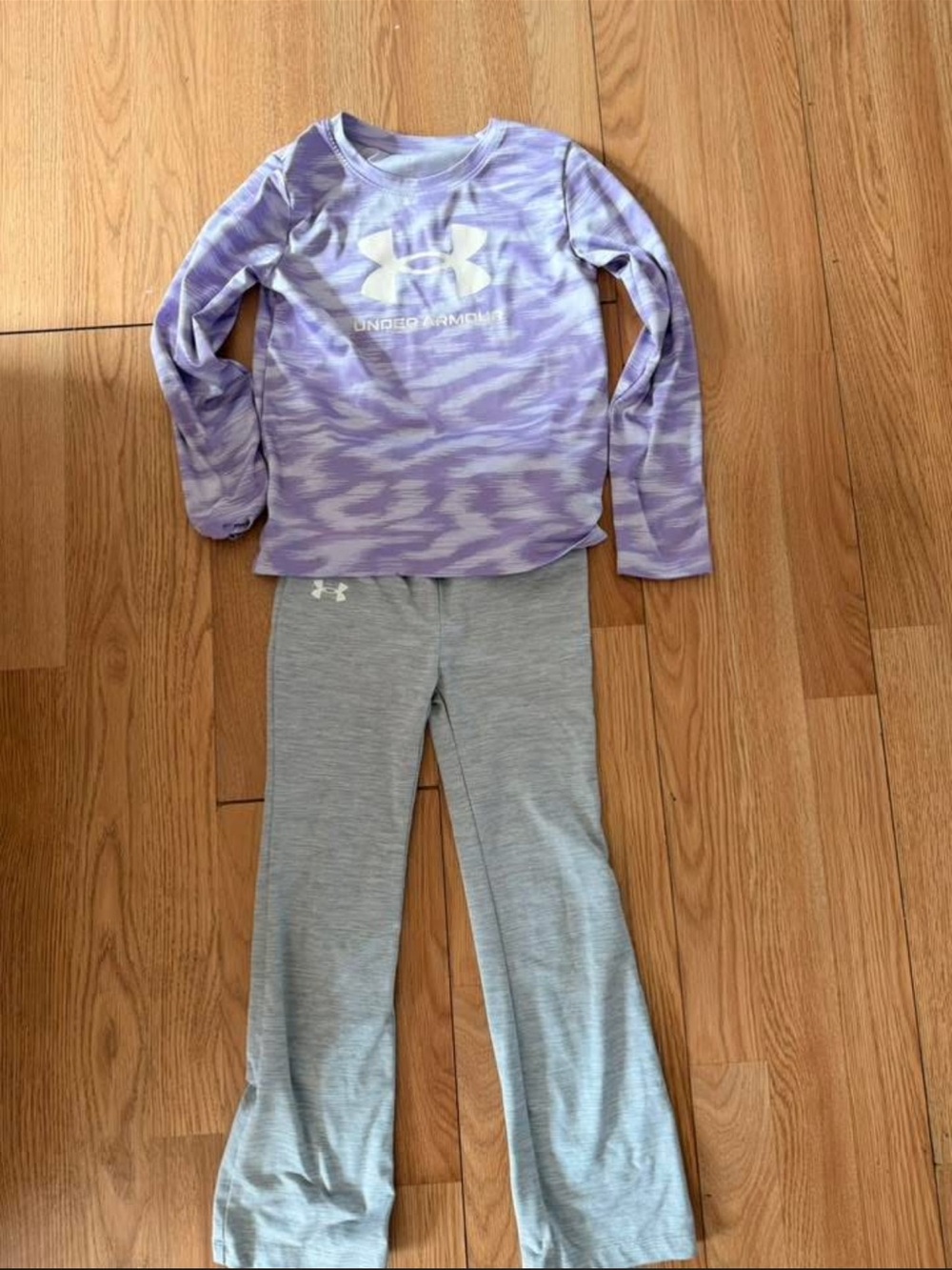 Under Armour Purple Printed Long-Sleeve Top & Light Gray Pants Set
